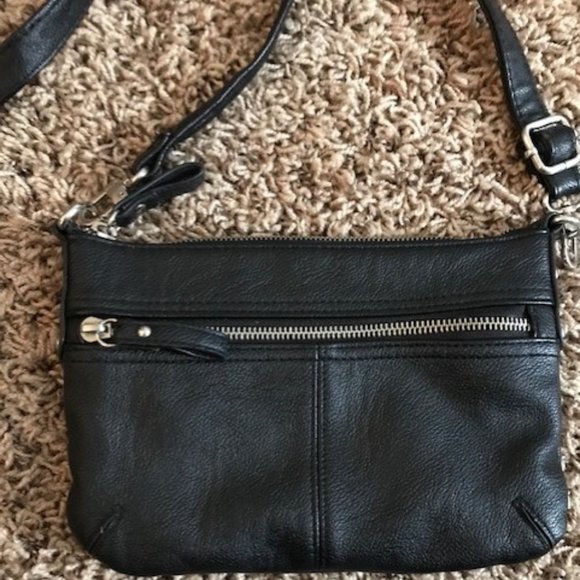 Merona Handbags - Merona cross body black purse